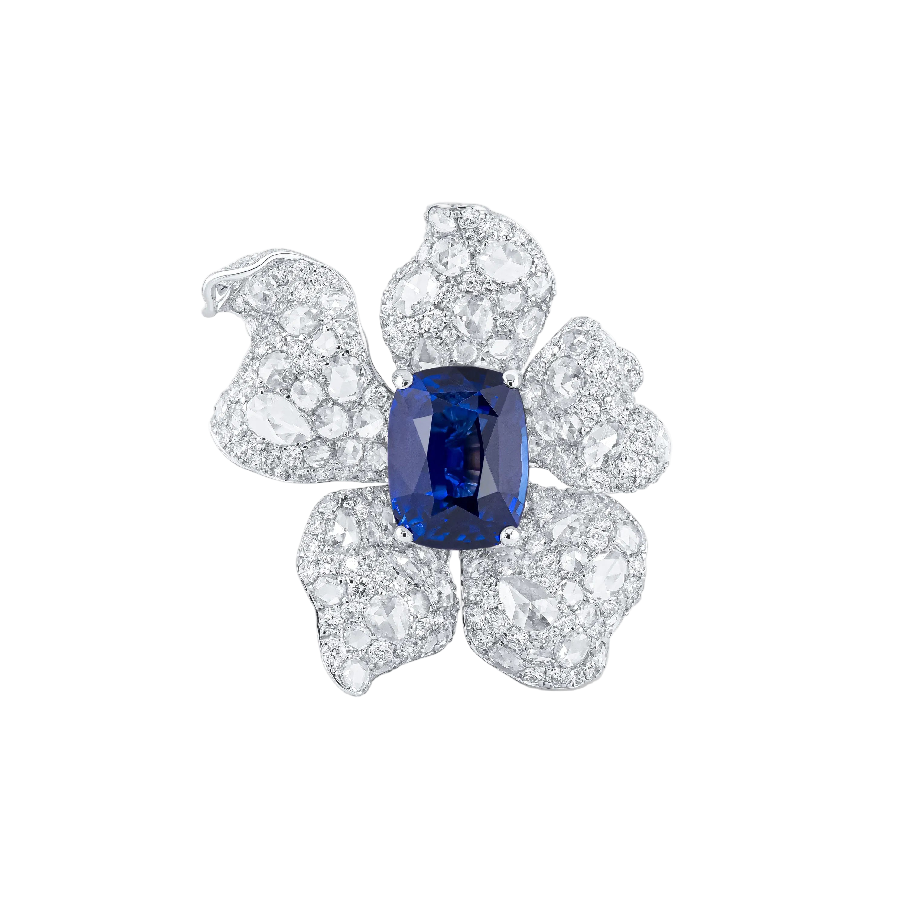 18k Solid White Gold Royal Blue Sapphire and Diamond Flower Cocktail Ring 5,75 CTW