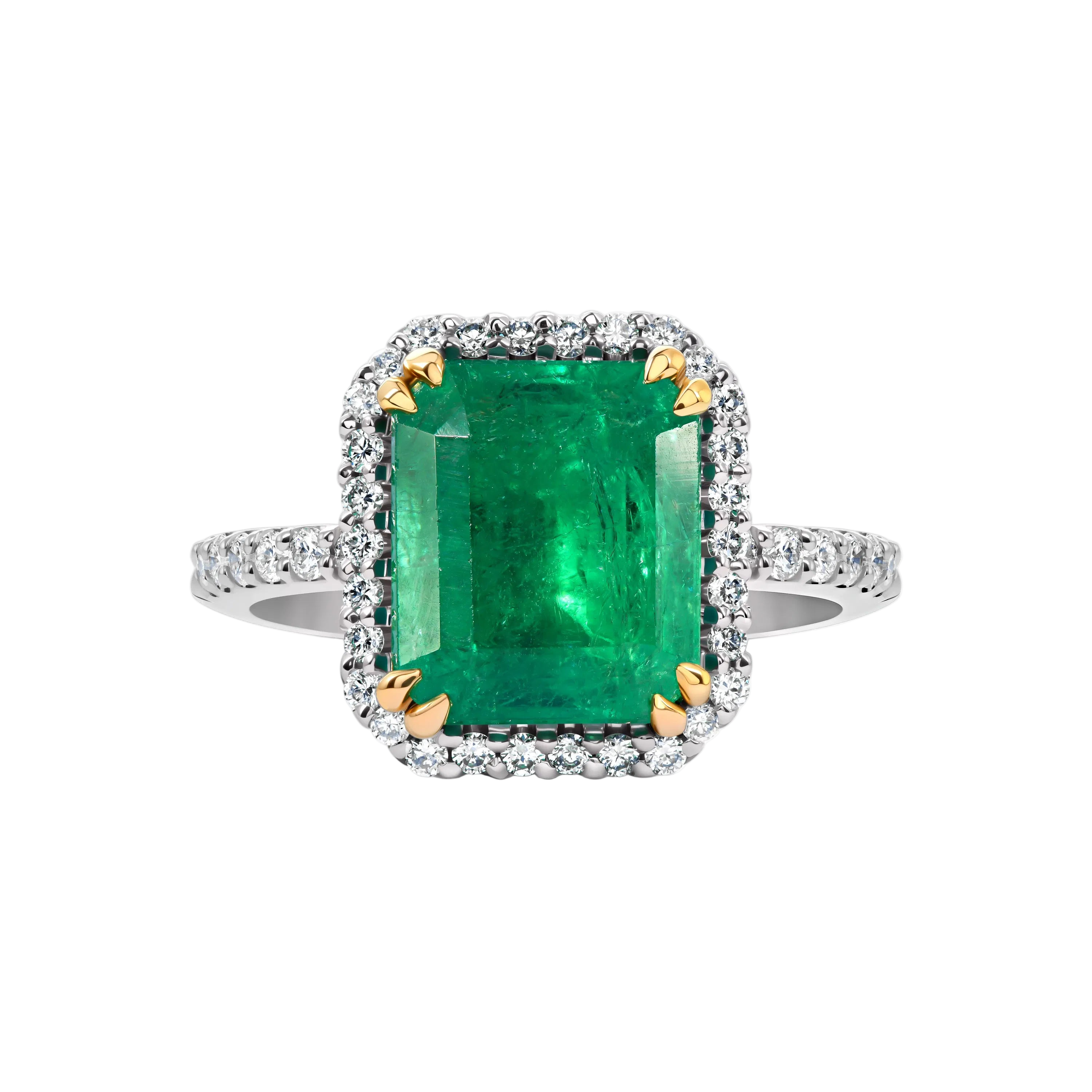 18k Solid Gold Zambian Emerald and Diamond Estate Style Ring 4.10 CTW